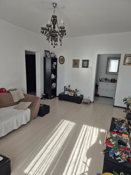 Iancului, Obor, Ferdinand 180